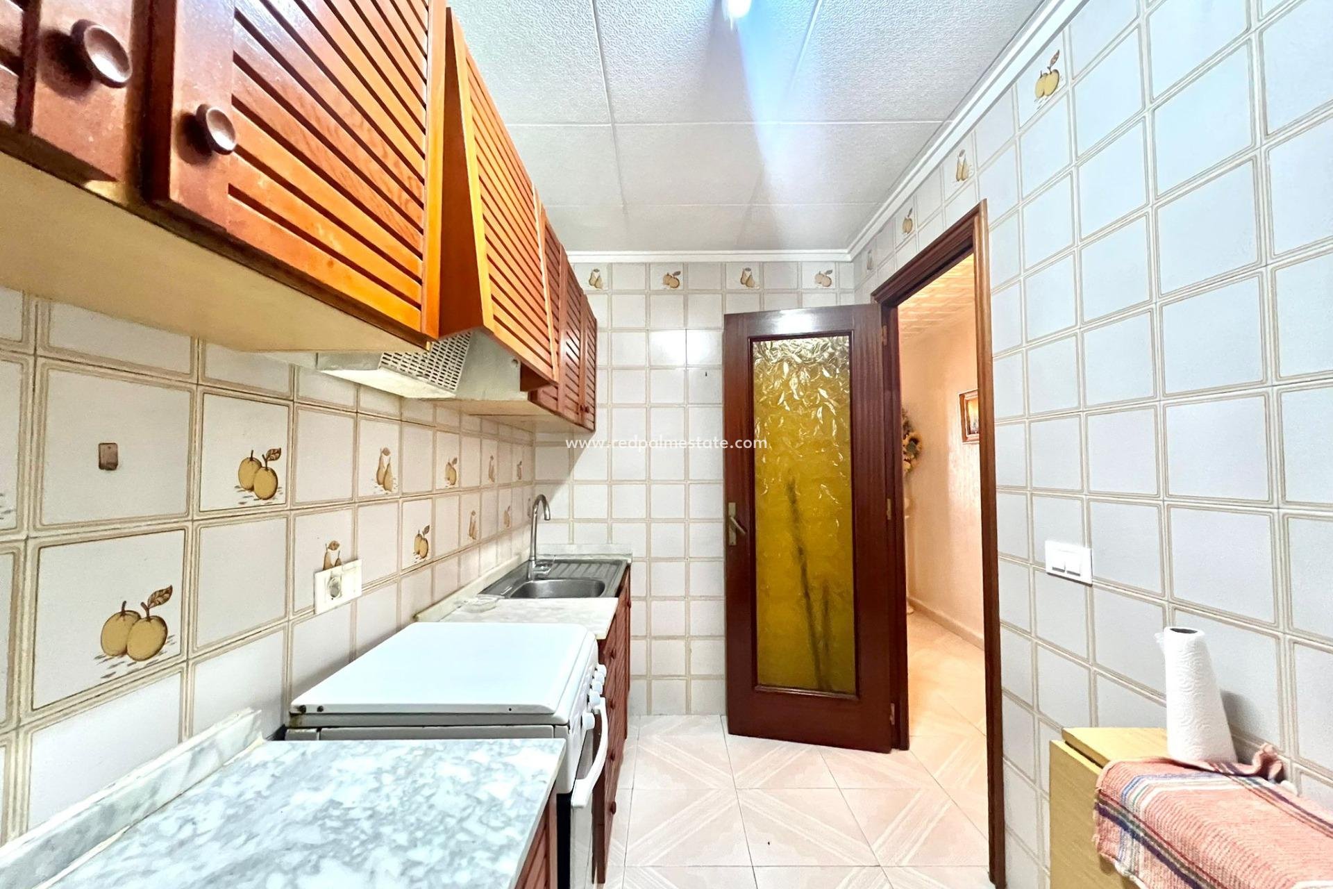 Resale - Apartments -
Torrevieja - El Acequión - Los Náufragos