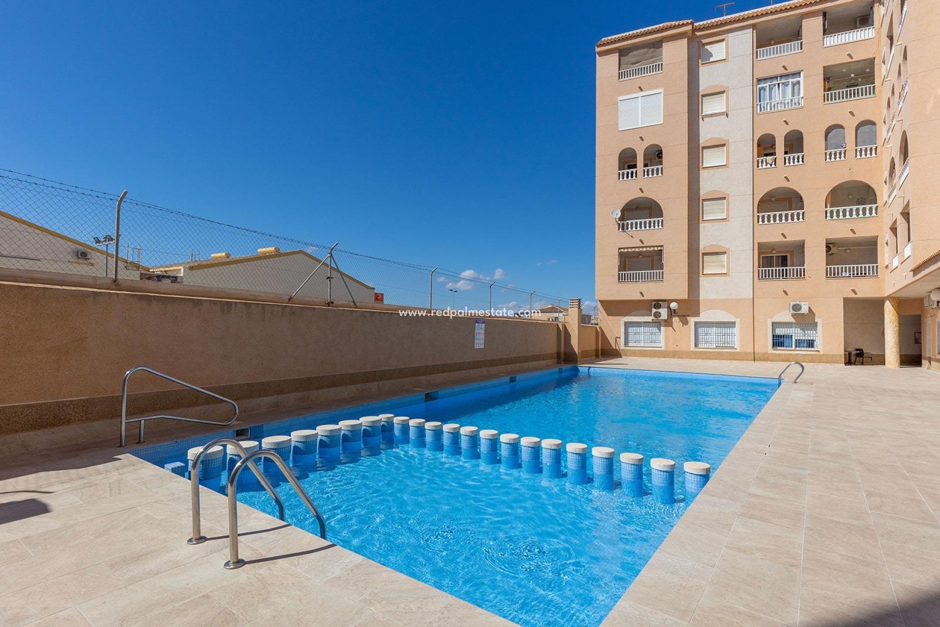 Resale - Apartments -
Torrevieja - El molino