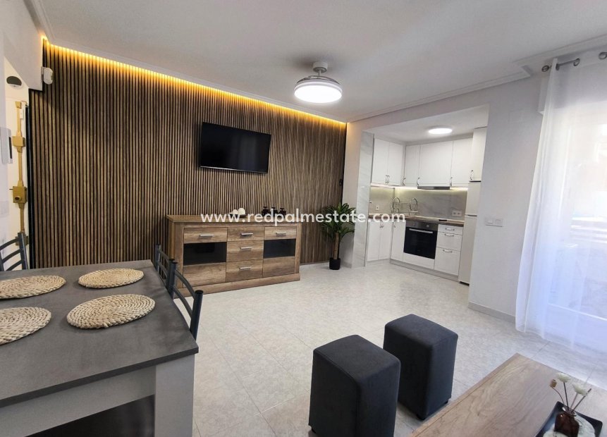 Resale - Apartments -
Torrevieja - El molino