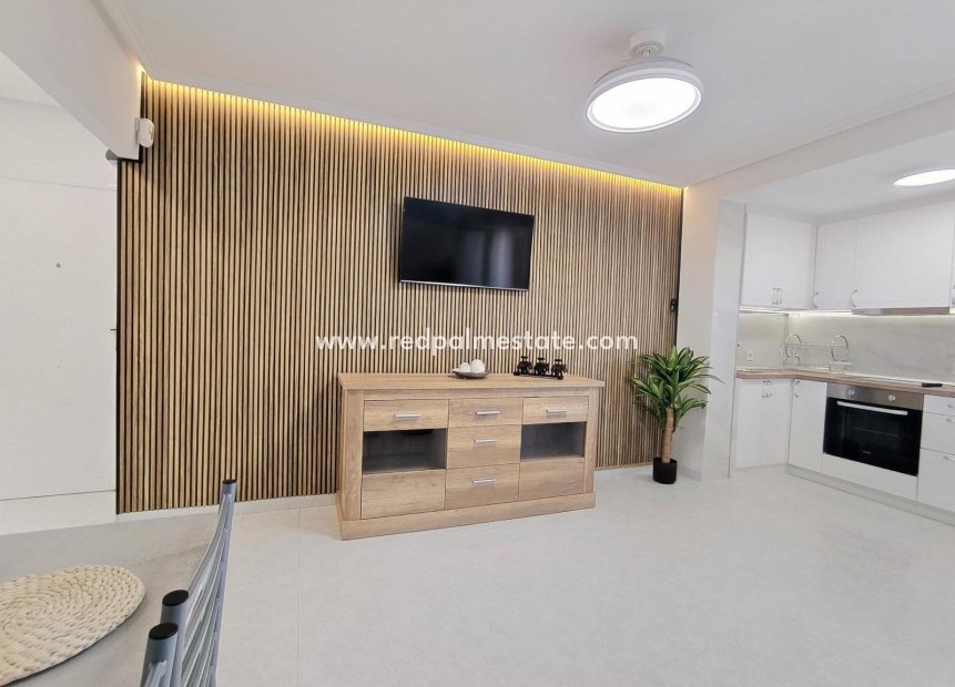 Resale - Apartments -
Torrevieja - El molino