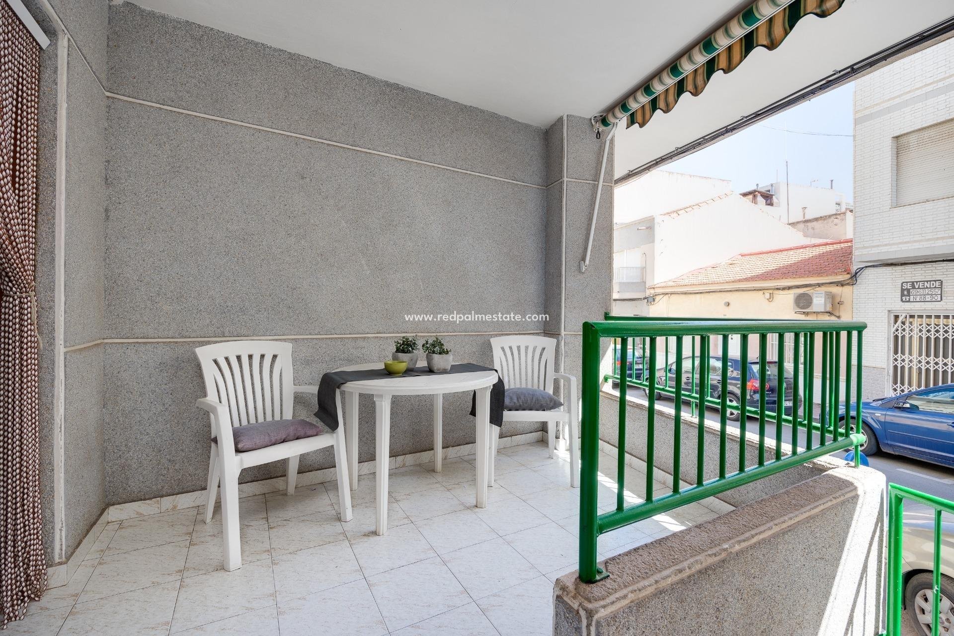 Resale - Apartments -
Torrevieja - Estacion de autobuses