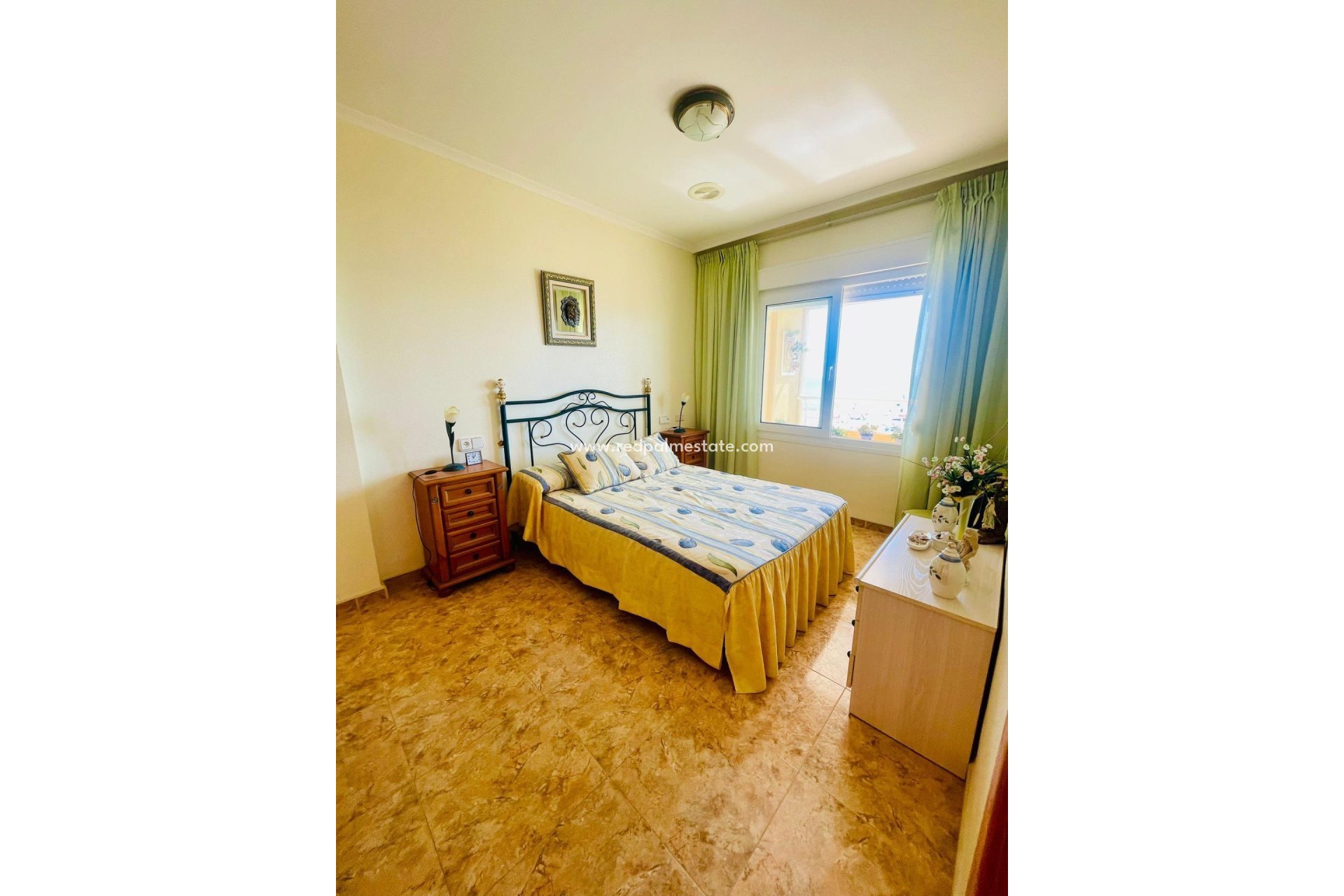 Resale - Apartments -
Torrevieja - La Mata