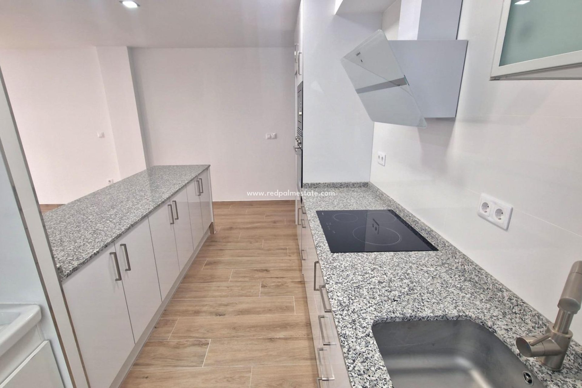 Resale - Apartments -
Torrevieja - La Mata