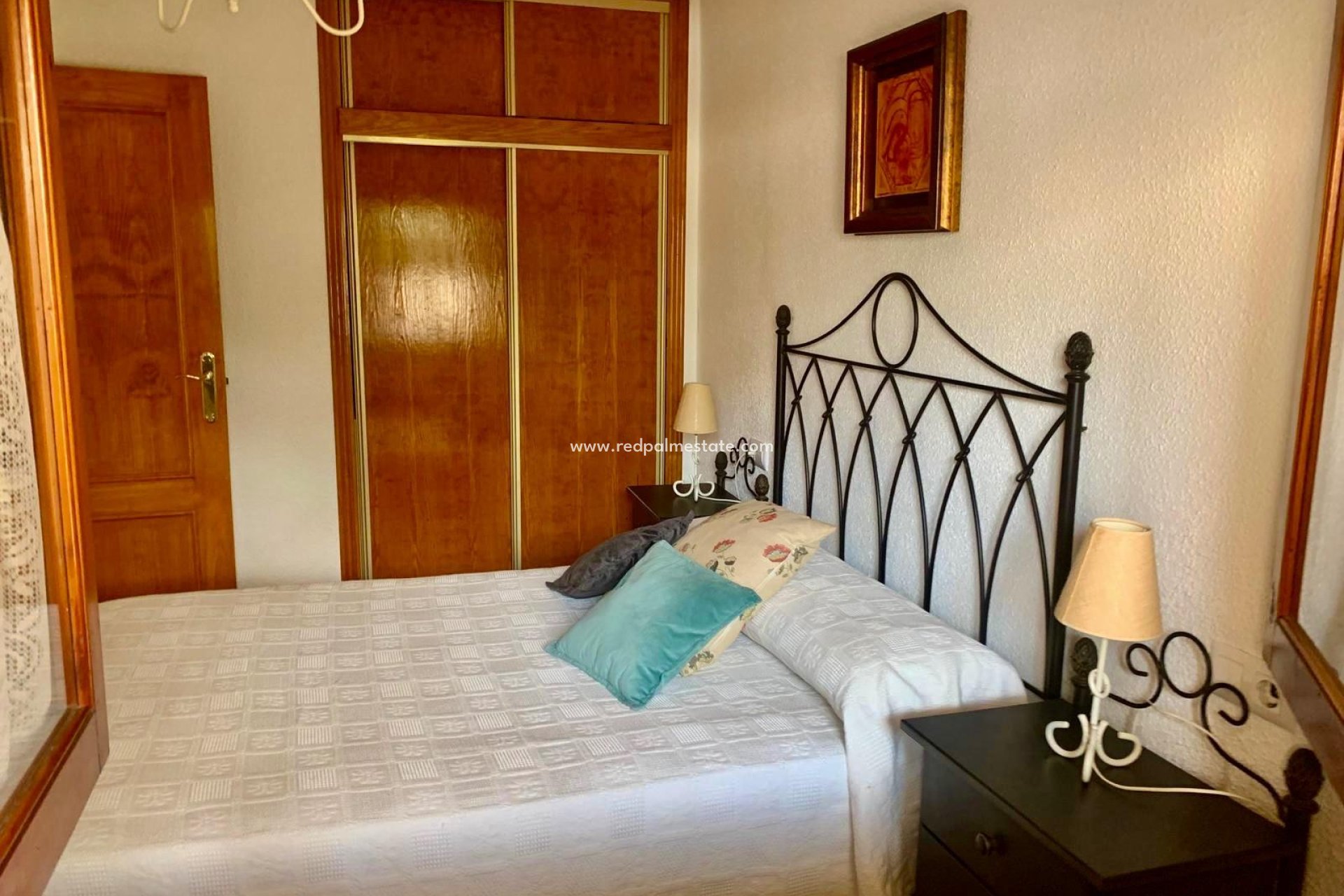 Resale - Apartments -
Torrevieja - La Mata