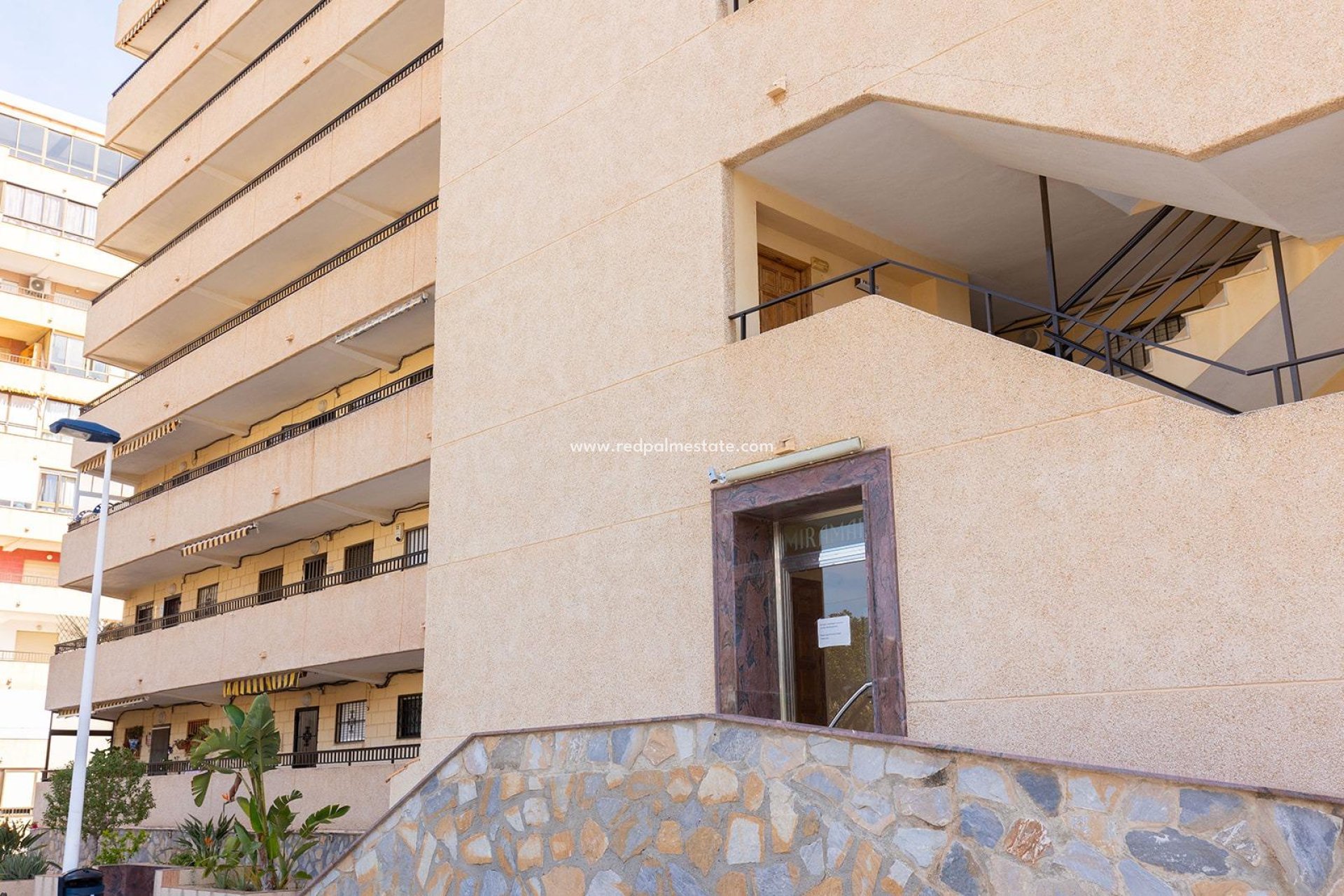 Resale - Apartments -
Torrevieja - La Mata