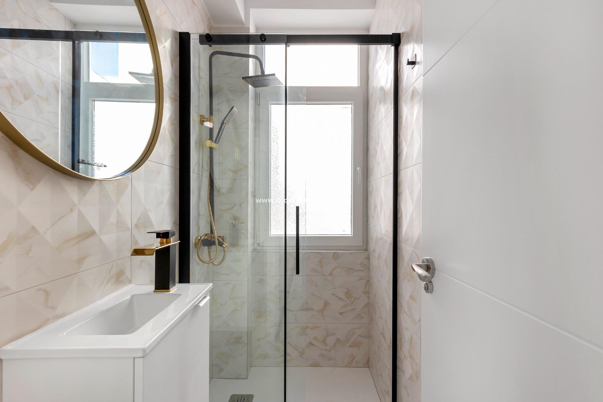 Resale - Apartments -
Torrevieja - La Mata