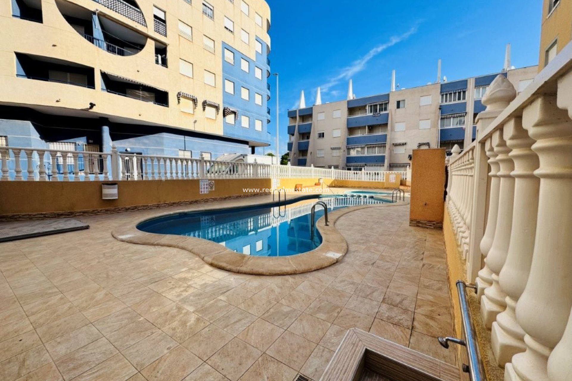 Resale - Apartments -
Torrevieja - La Mata