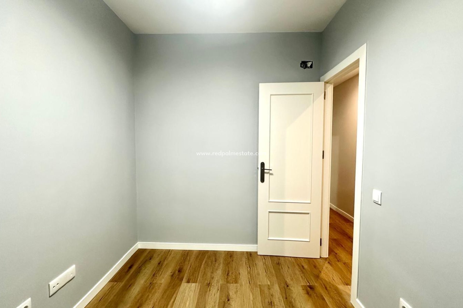 Resale - Apartments -
Torrevieja - La Mata