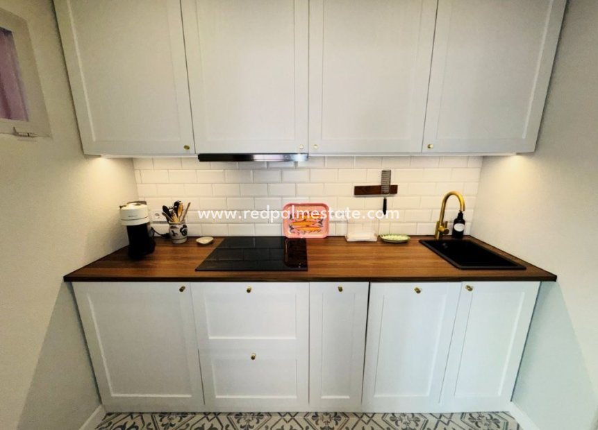 Resale - Apartments -
Torrevieja - La Mata