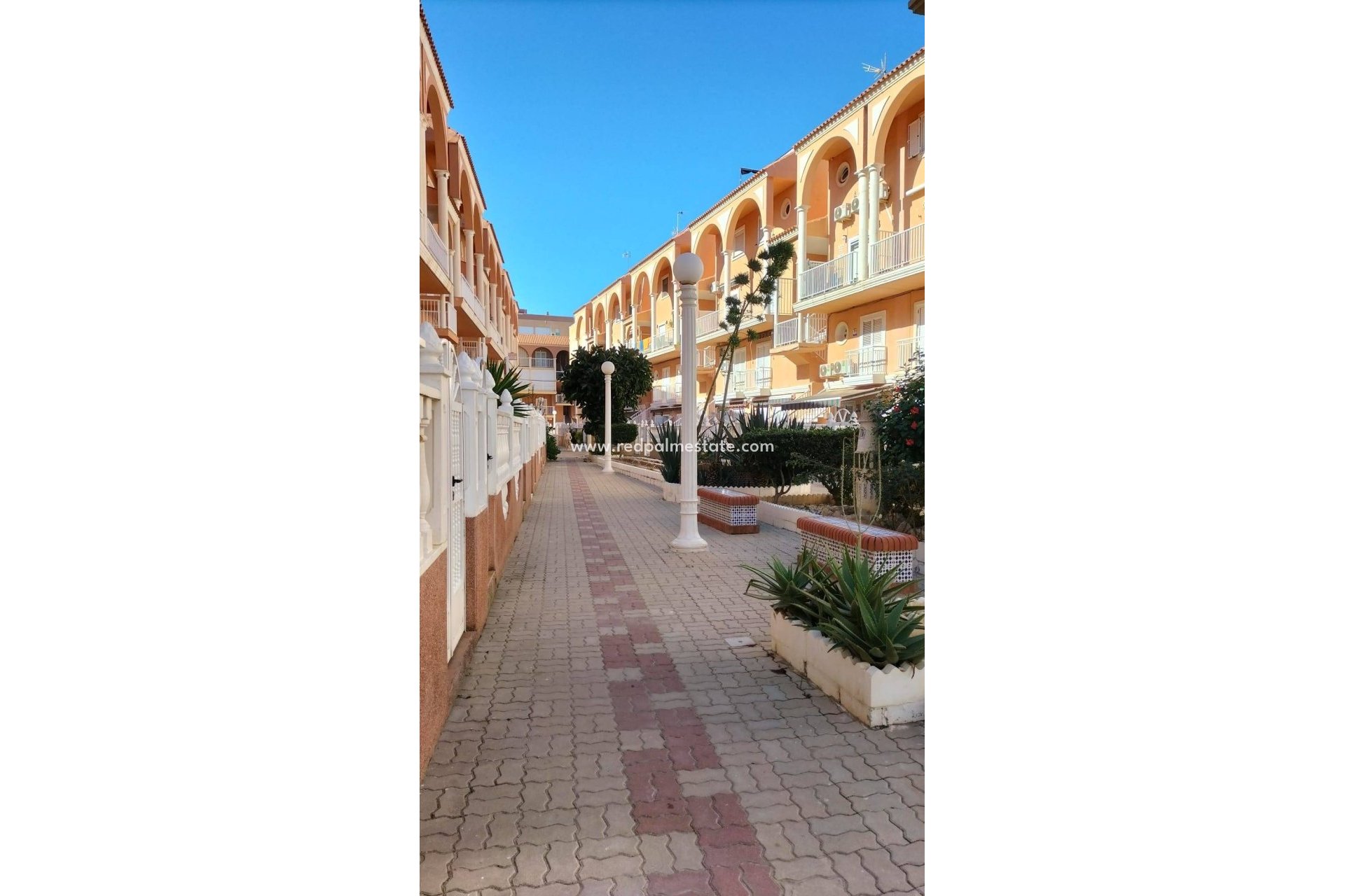 Resale - Apartments -
Torrevieja - La Mata