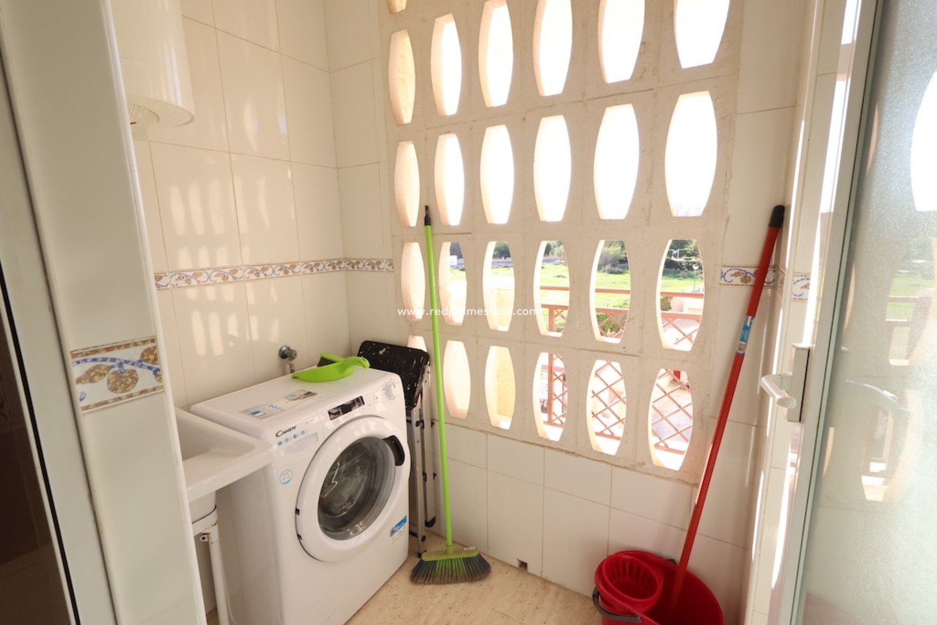 Resale - Apartments -
Torrevieja - La Mata