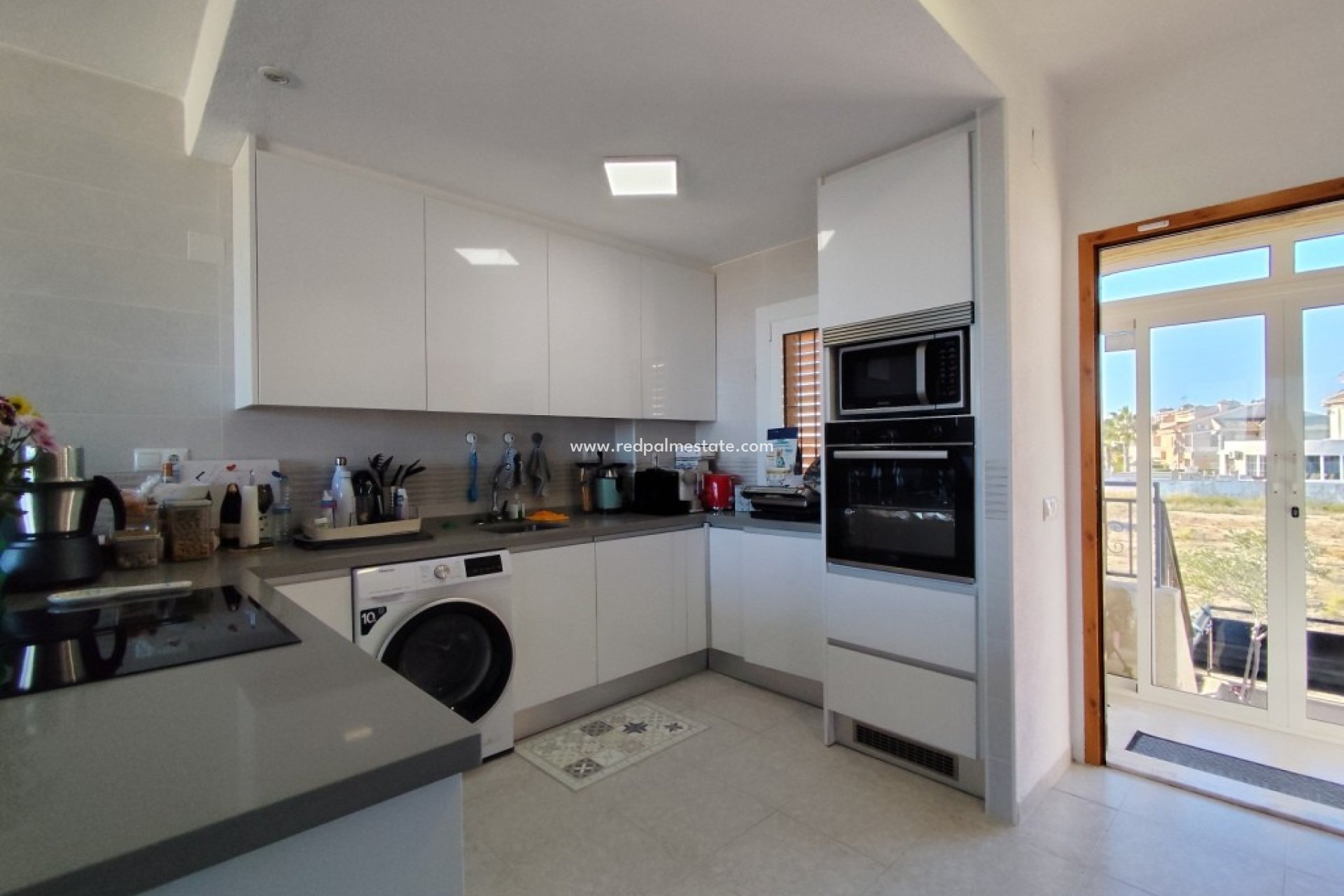 Resale - Apartments -
Torrevieja - La Mata