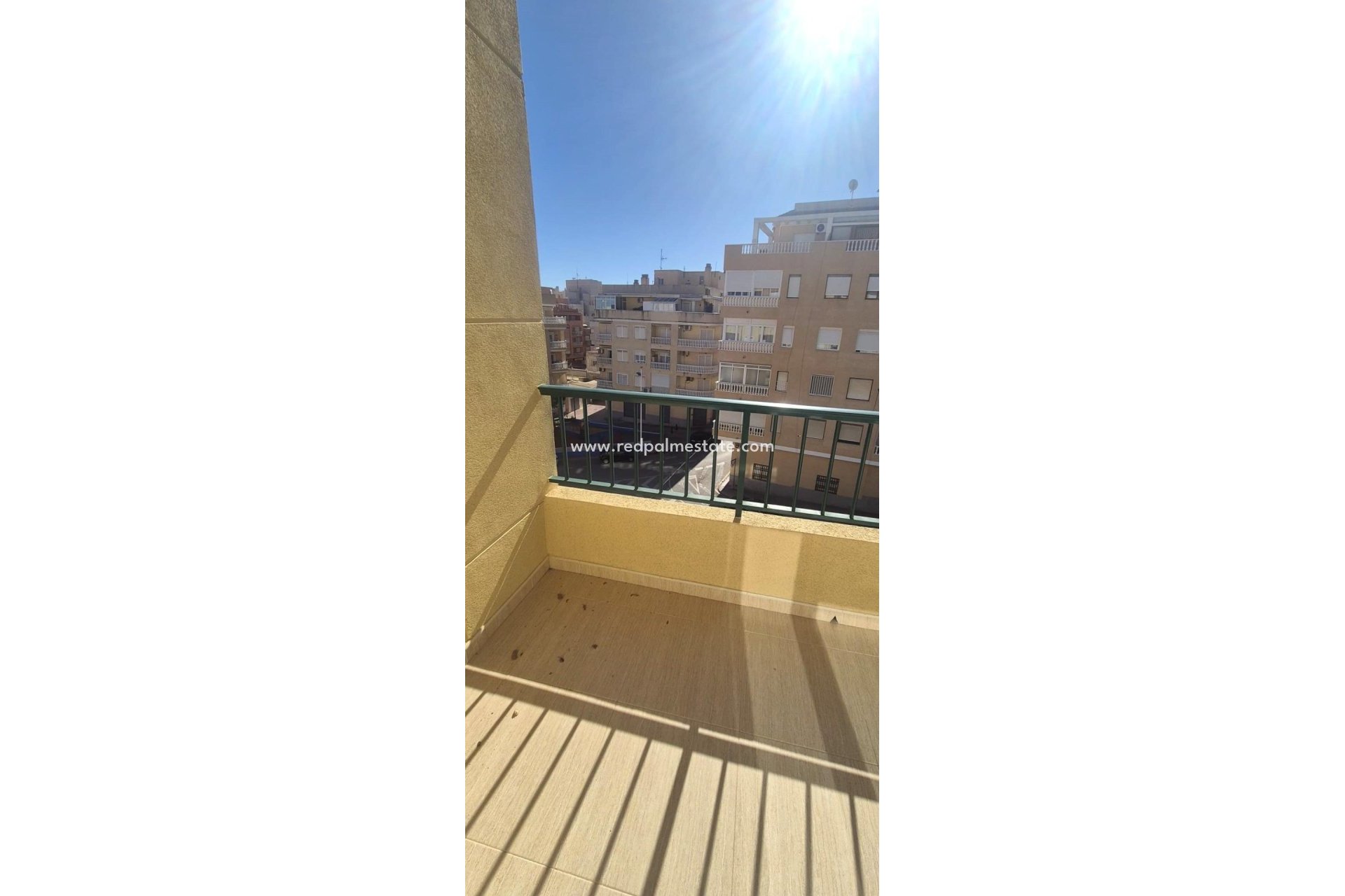 Resale - Apartments -
Torrevieja - La Mata