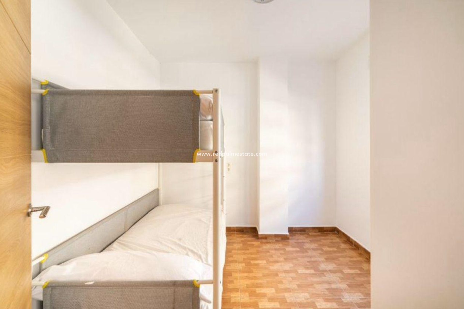 Resale - Apartments -
Torrevieja - La Mata