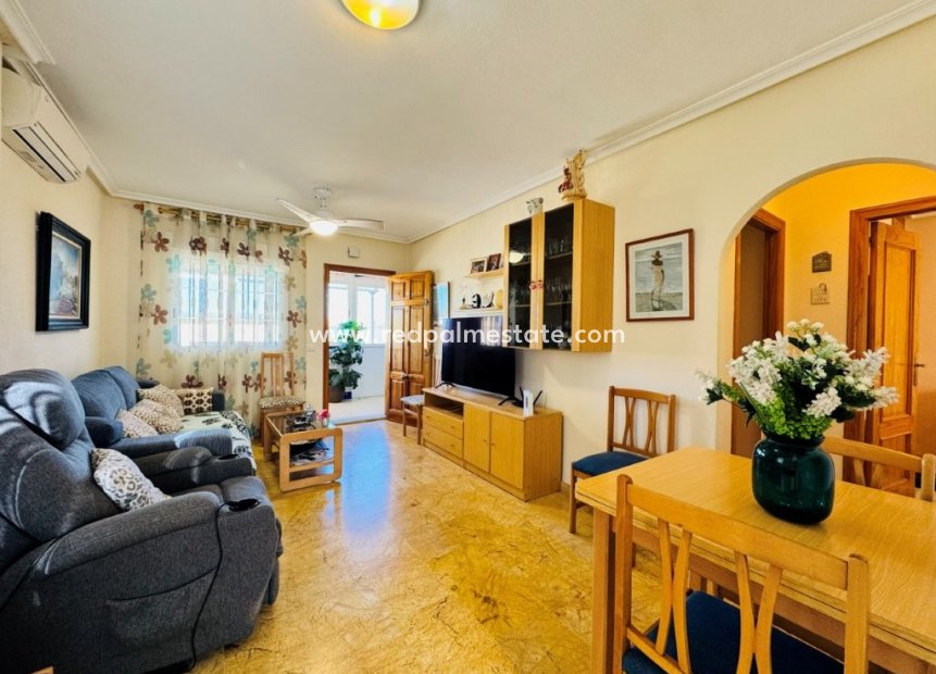 Resale - Apartments -
Torrevieja - La Mata