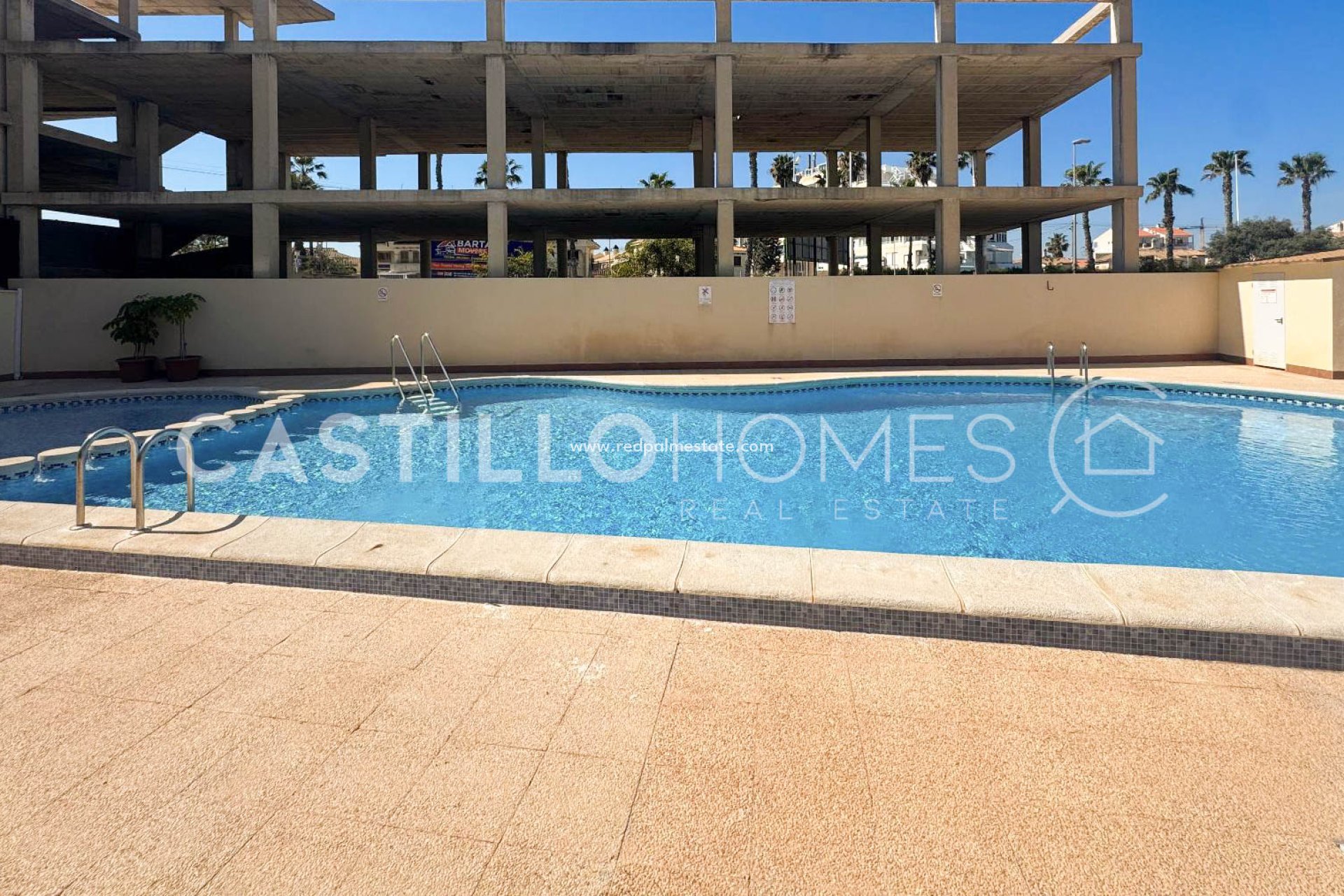 Resale - Apartments -
Torrevieja - La Mata
