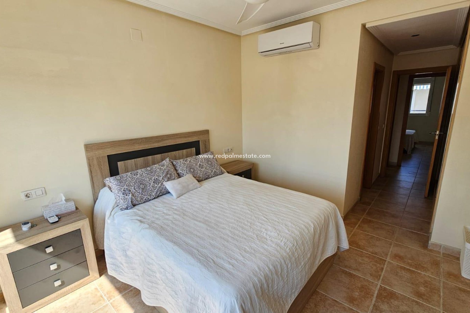Resale - Apartments -
Torrevieja - La Veleta