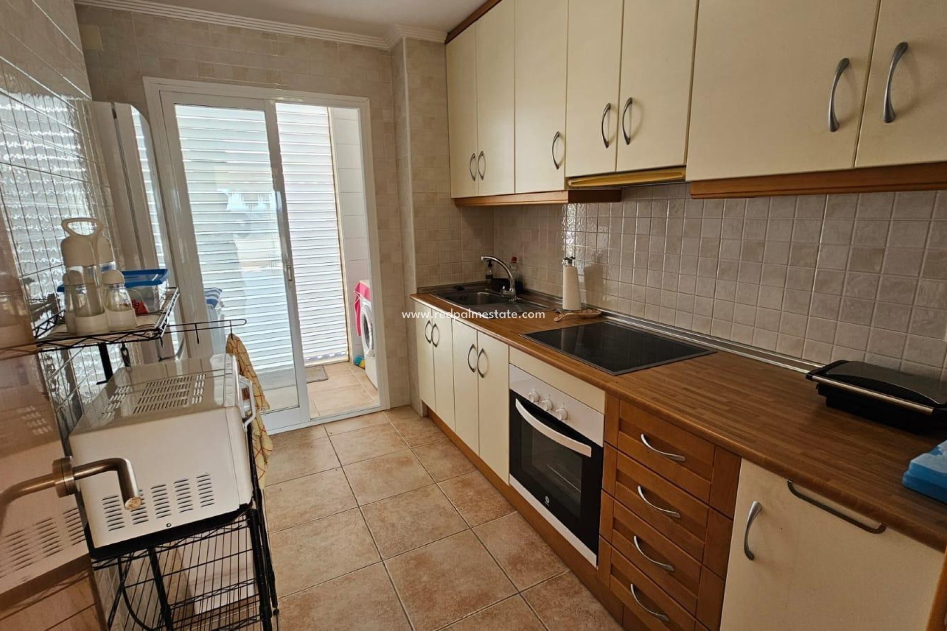 Resale - Apartments -
Torrevieja - La Veleta