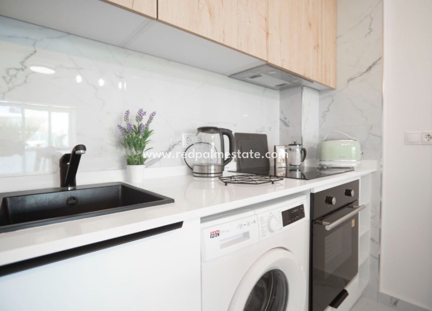 Resale - Apartments -
Torrevieja - La Veleta