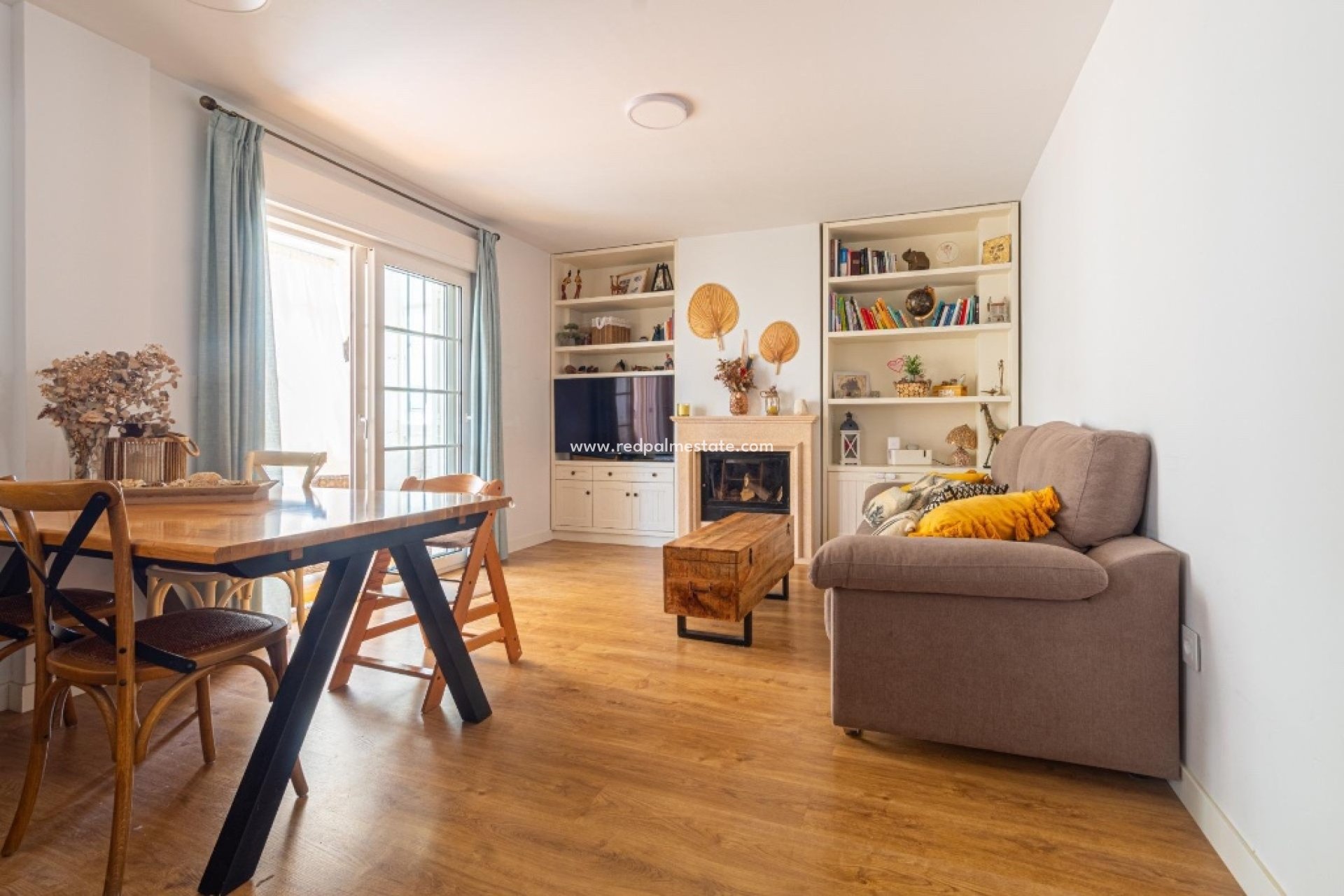 Resale - Apartments -
Torrevieja - La Veleta