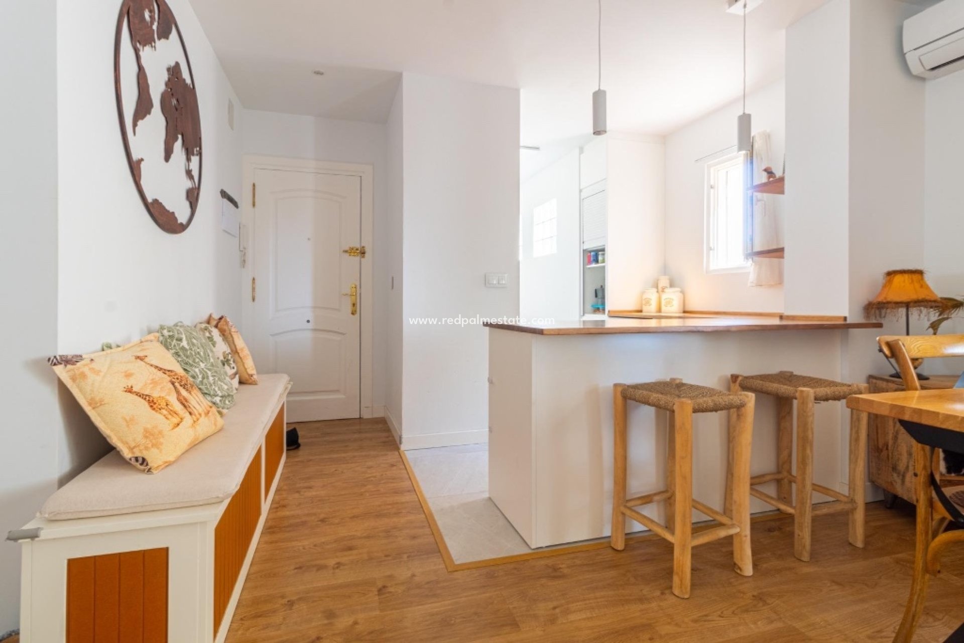 Resale - Apartments -
Torrevieja - La Veleta