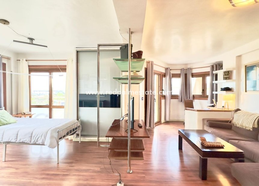 Resale - Apartments -
Torrevieja - La Veleta