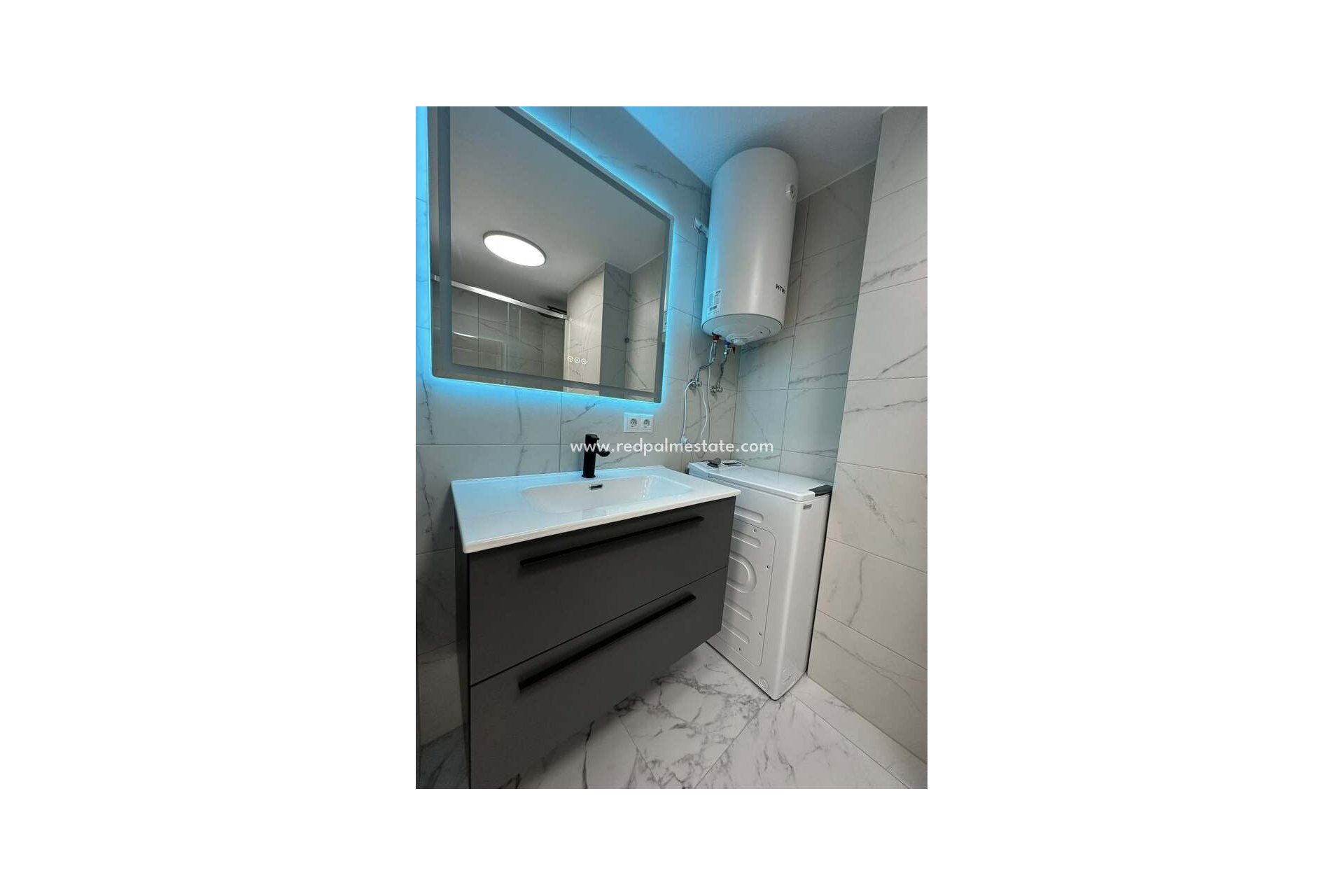 Resale - Apartments -
Torrevieja - La Veleta