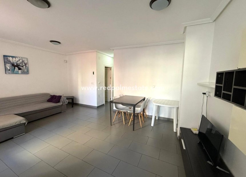 Resale - Apartments -
Torrevieja - Las Piscinas Naturales