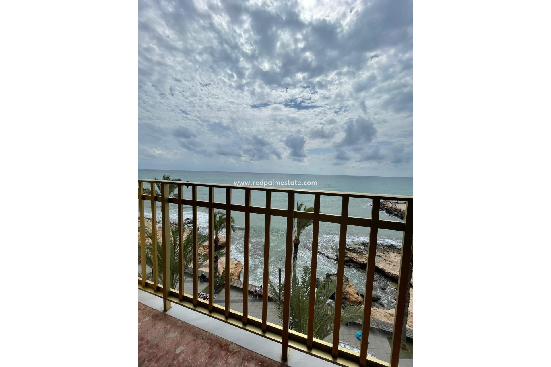 Resale - Apartments -
Torrevieja - Las Piscinas Naturales