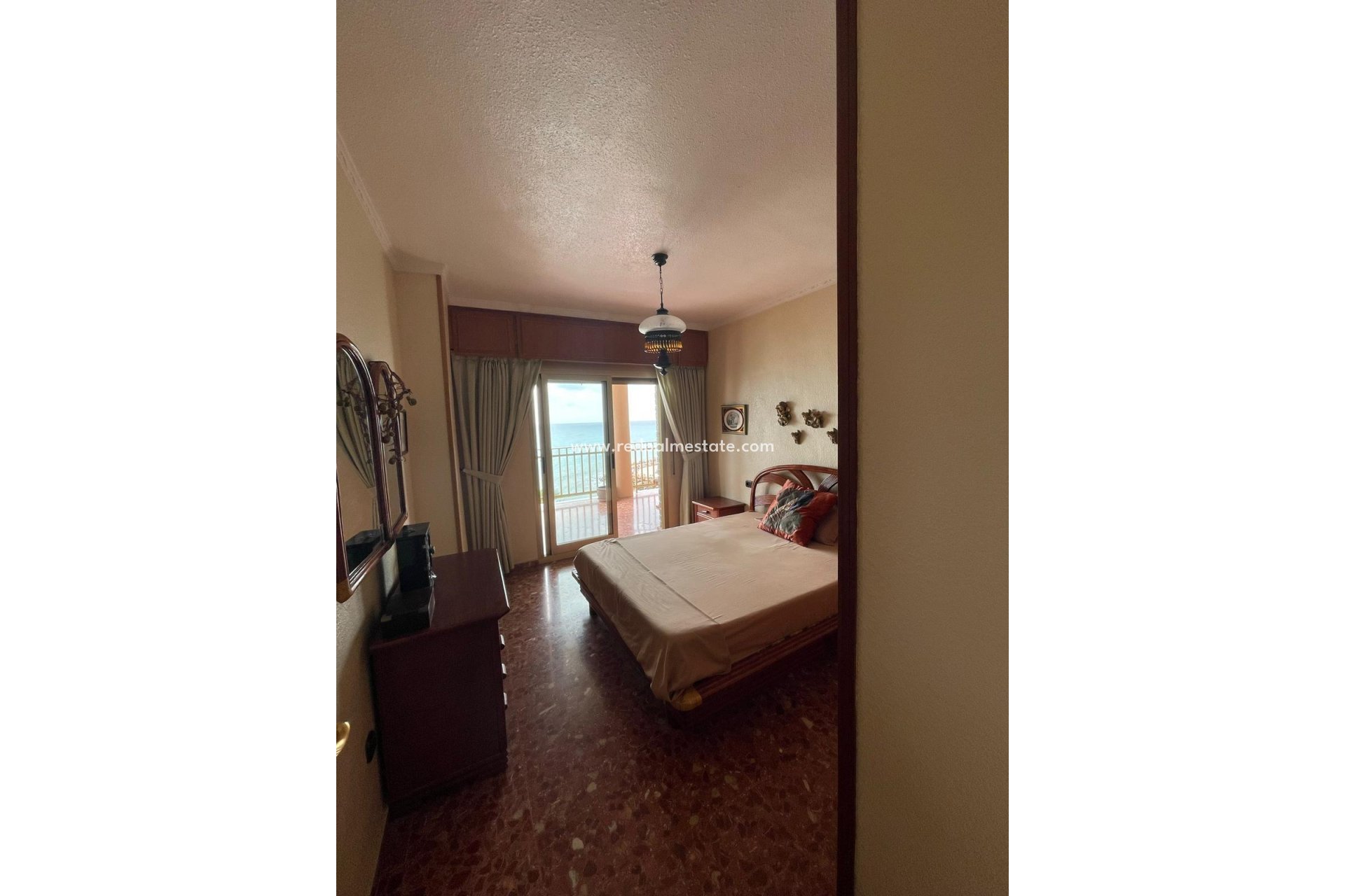 Resale - Apartments -
Torrevieja - Las Piscinas Naturales