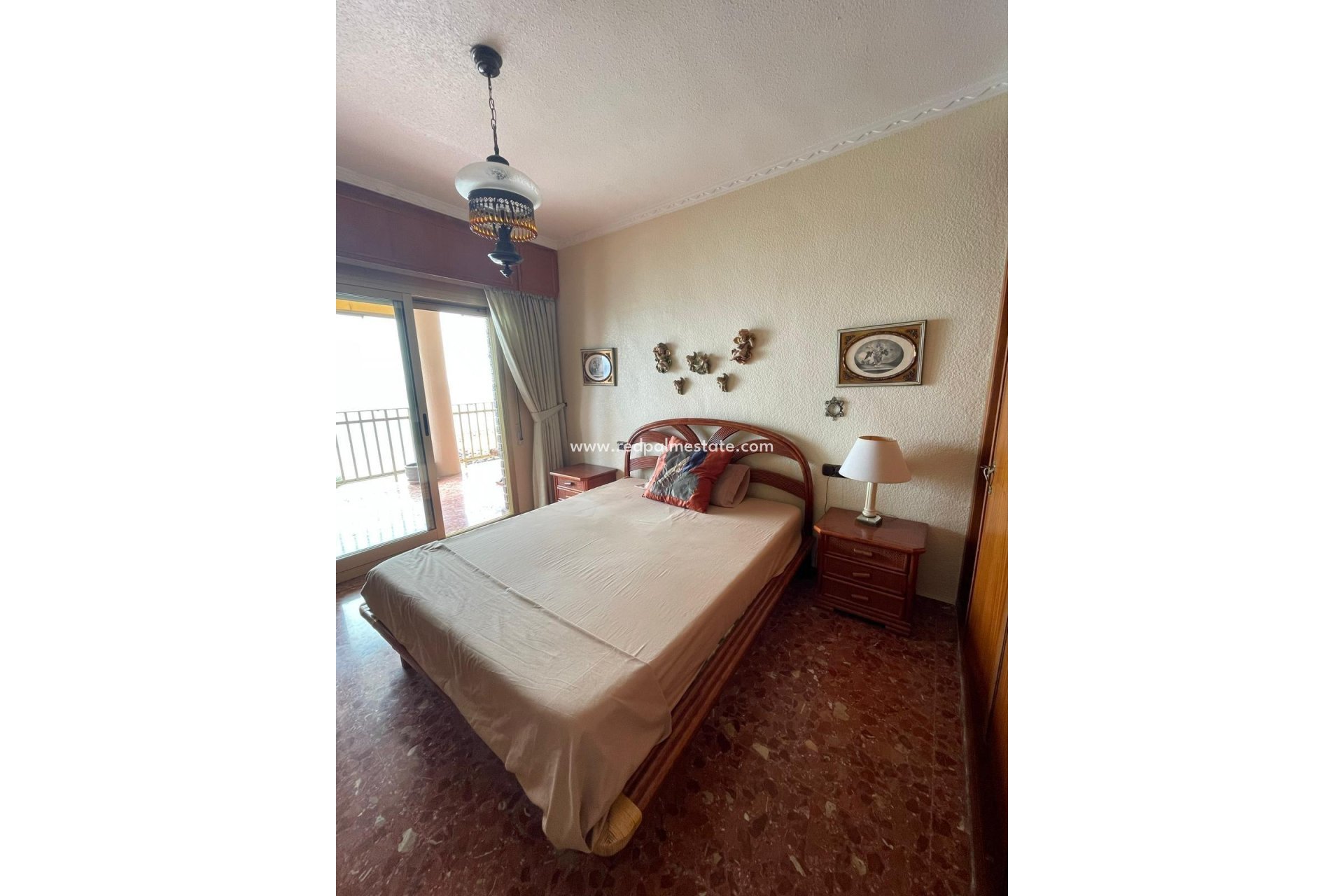 Resale - Apartments -
Torrevieja - Las Piscinas Naturales