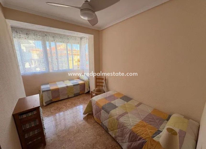 Resale - Apartments -
Torrevieja - Los Europeos