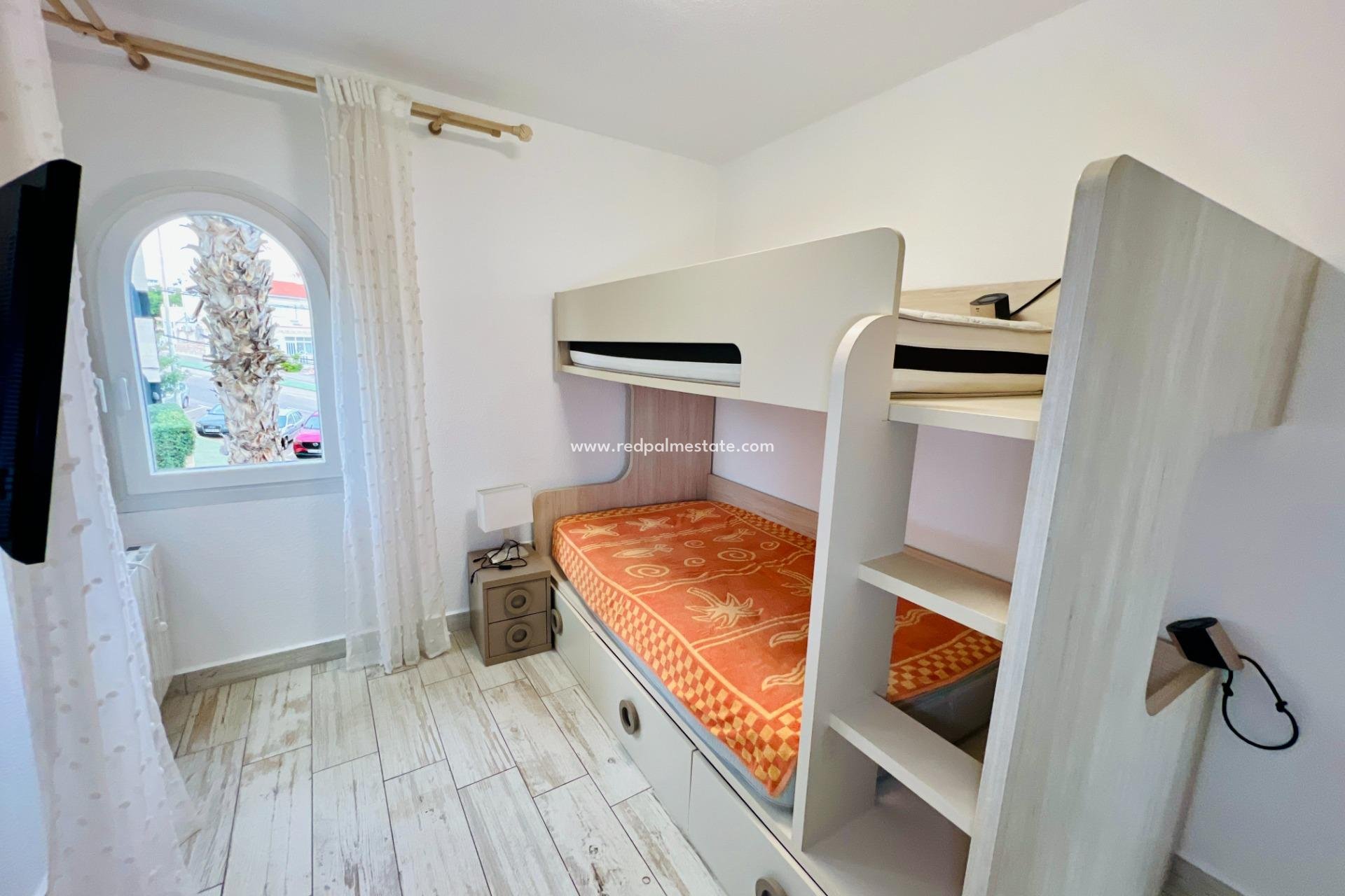 Resale - Apartments -
Torrevieja - Miramar - Torre Del Moro