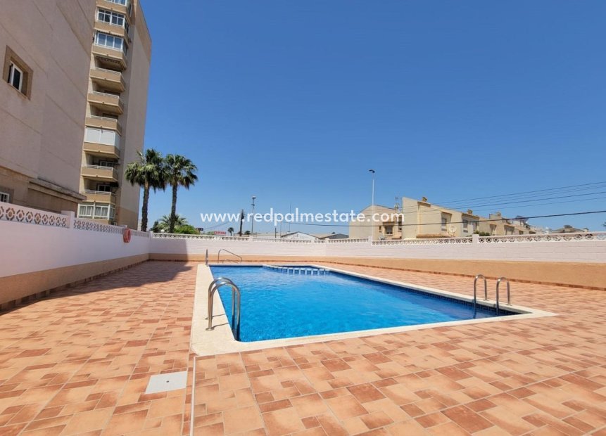 Resale - Apartments -
Torrevieja - Nueva Torrevieja - Aguas Nuevas