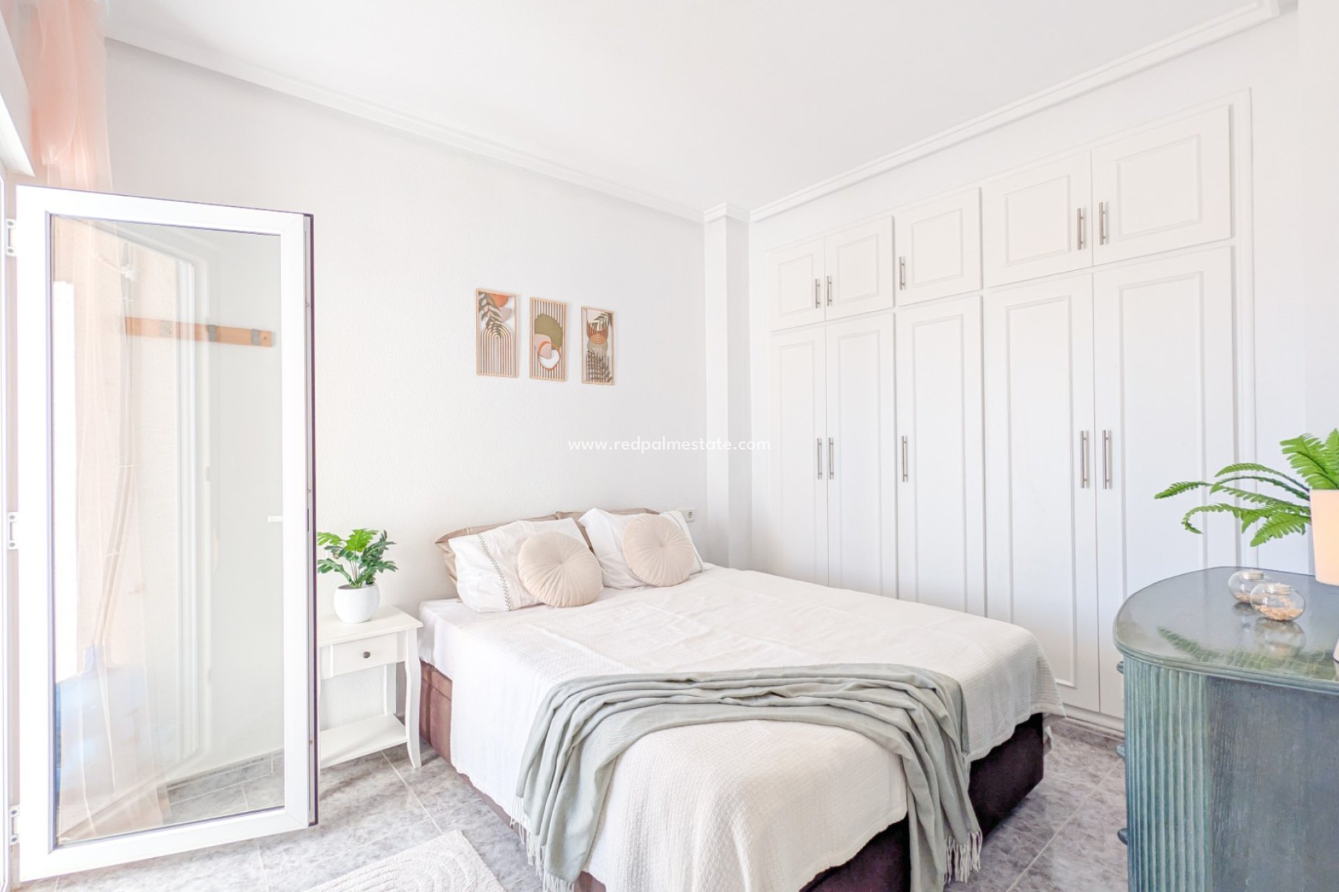 Resale - Apartments -
Torrevieja - Nueva Torrevieja - Aguas Nuevas