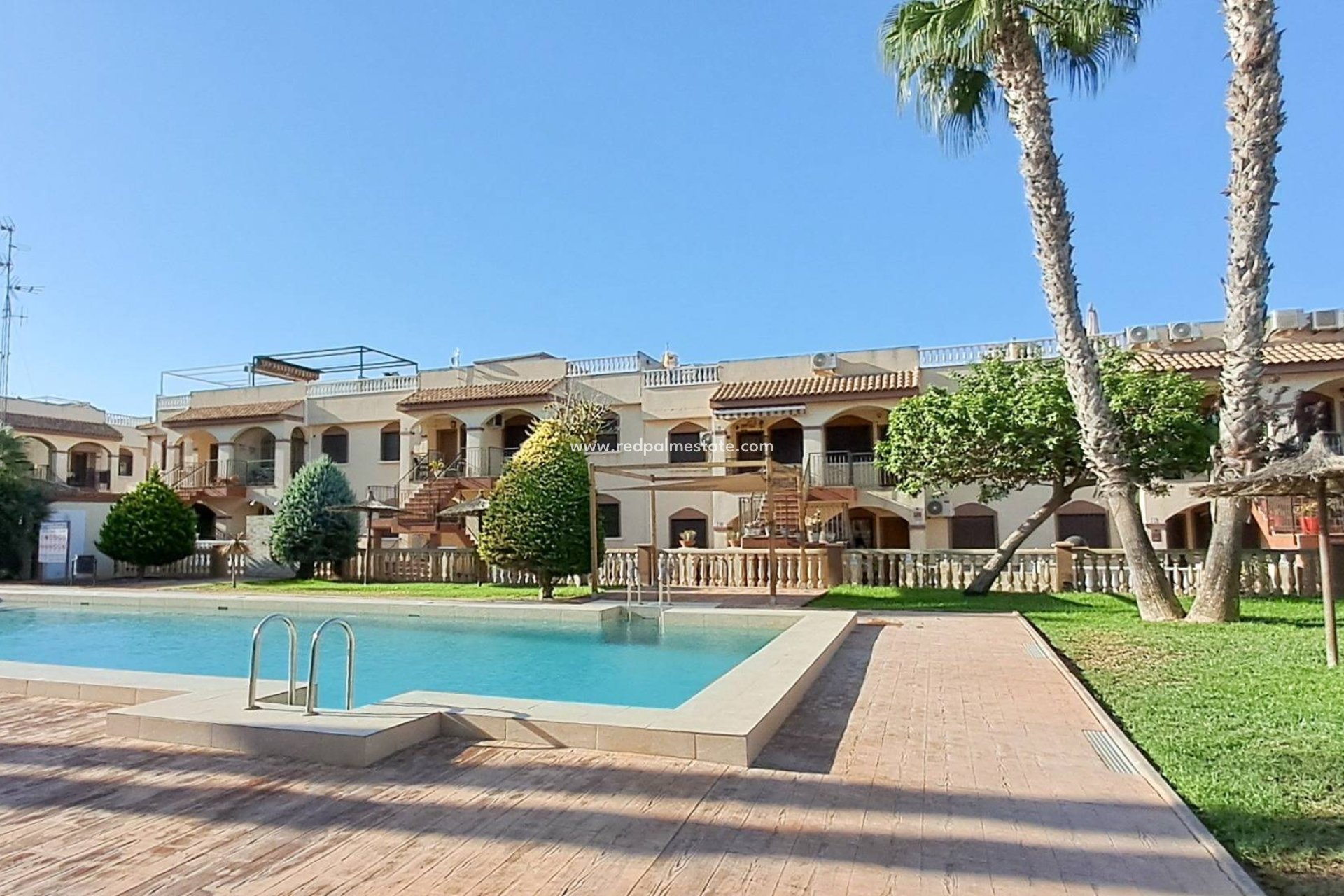 Resale - Apartments -
Torrevieja - Parque Acuático - Sector 25