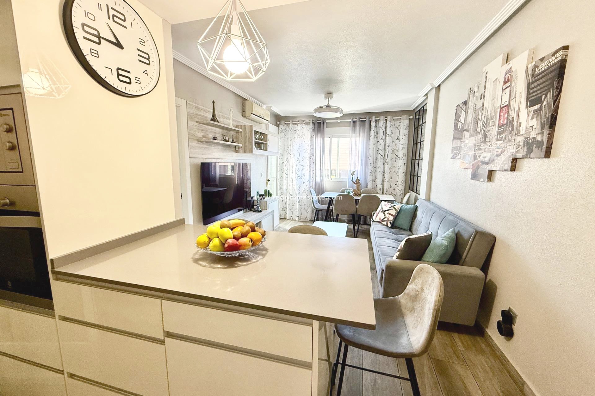 Resale - Apartments -
Torrevieja - PARQUE DE LAS NACIONES