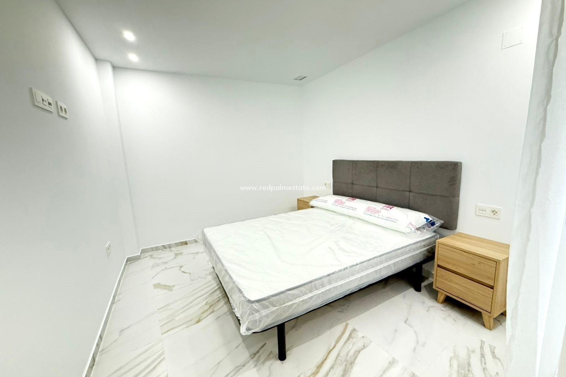 Resale - Apartments -
Torrevieja - PARQUE DE LAS NACIONES