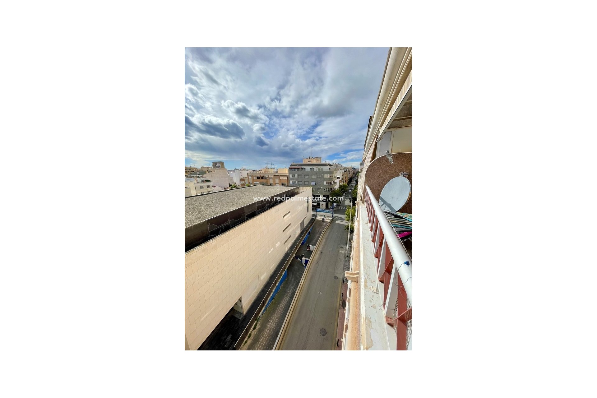 Resale - Apartments -
Torrevieja - Playa de cura