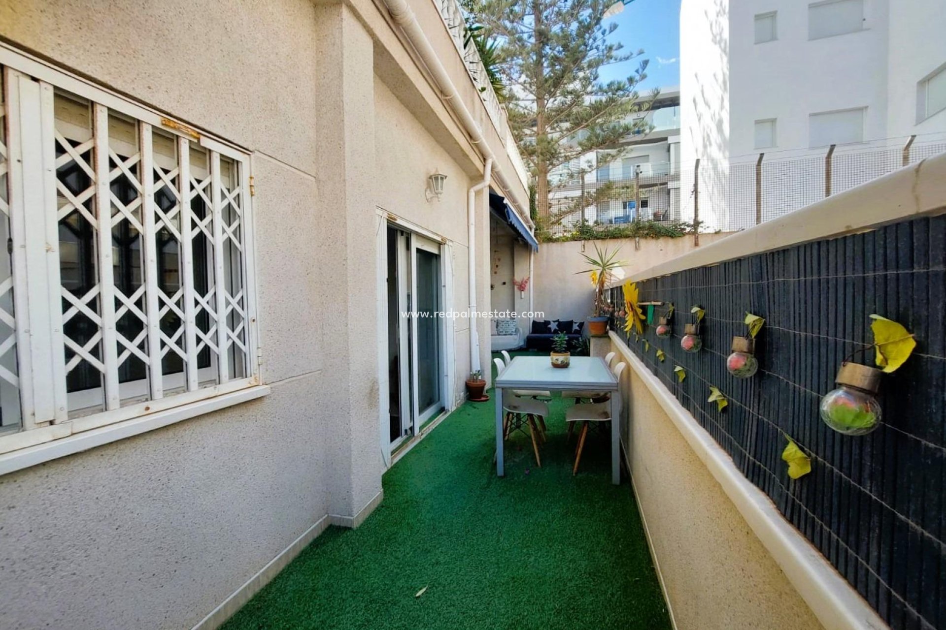 Resale - Apartments -
Torrevieja - Playa de los locos