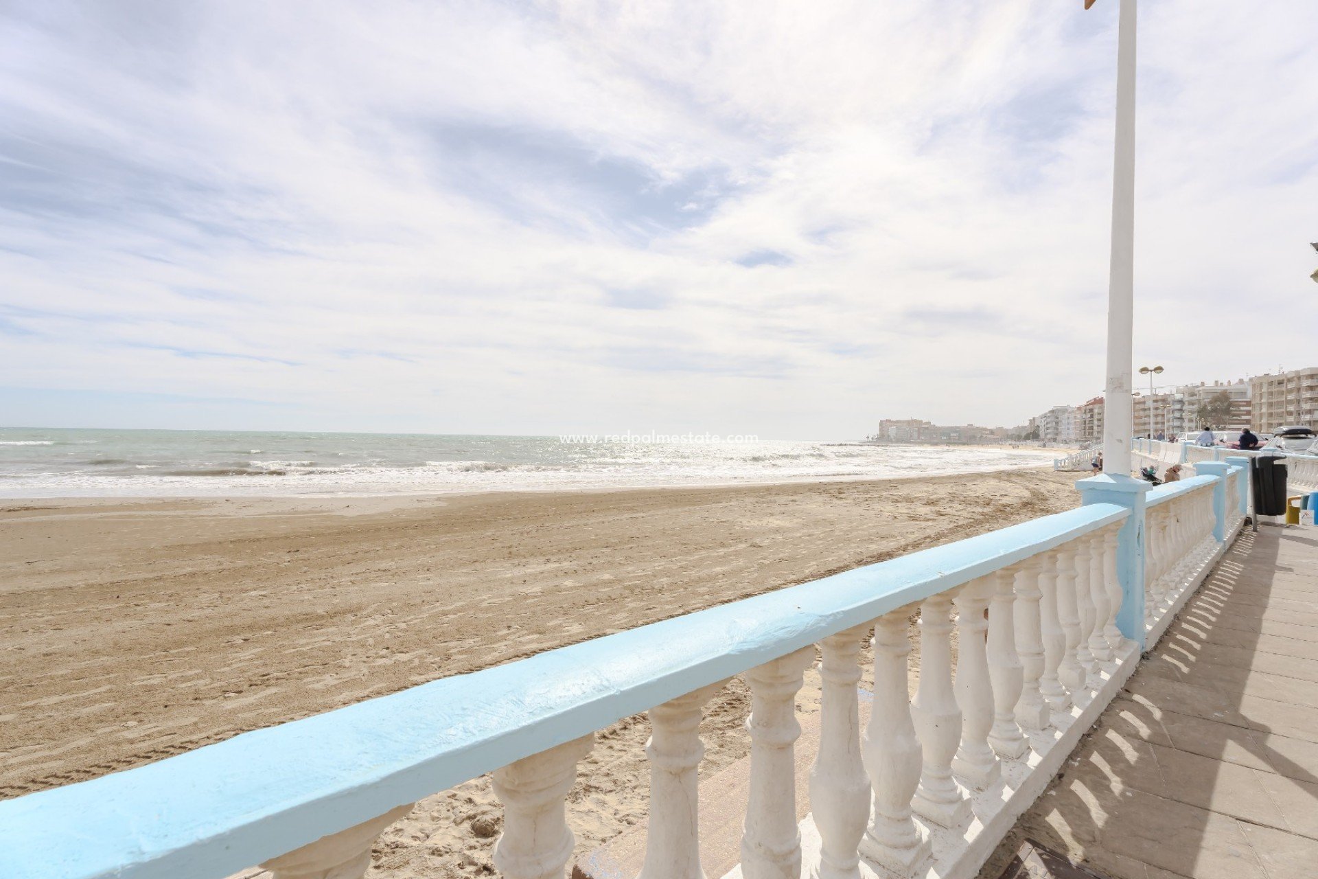 Resale - Apartments -
Torrevieja - Playa de los Locos