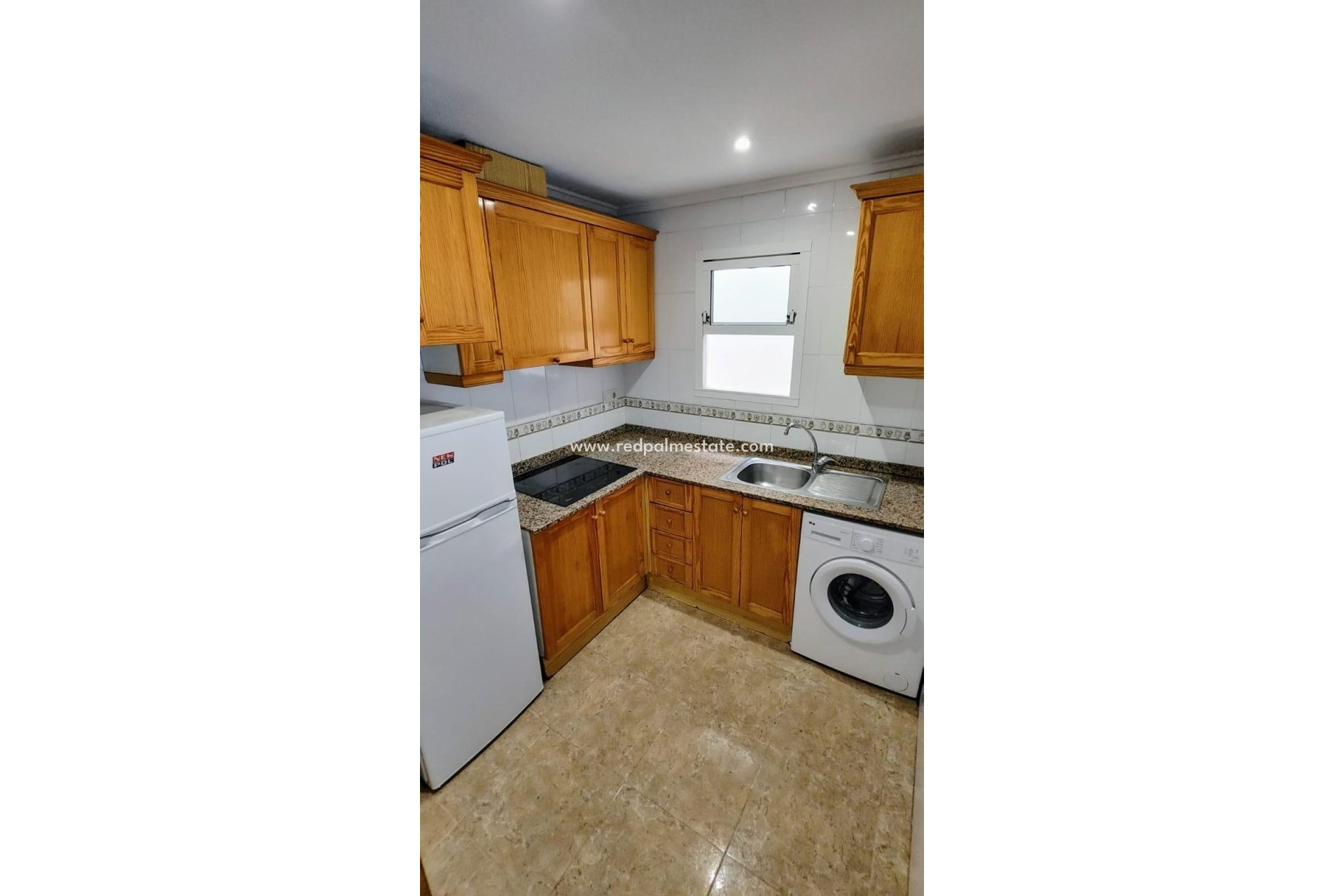 Resale - Apartments -
Torrevieja - Playa de los Locos