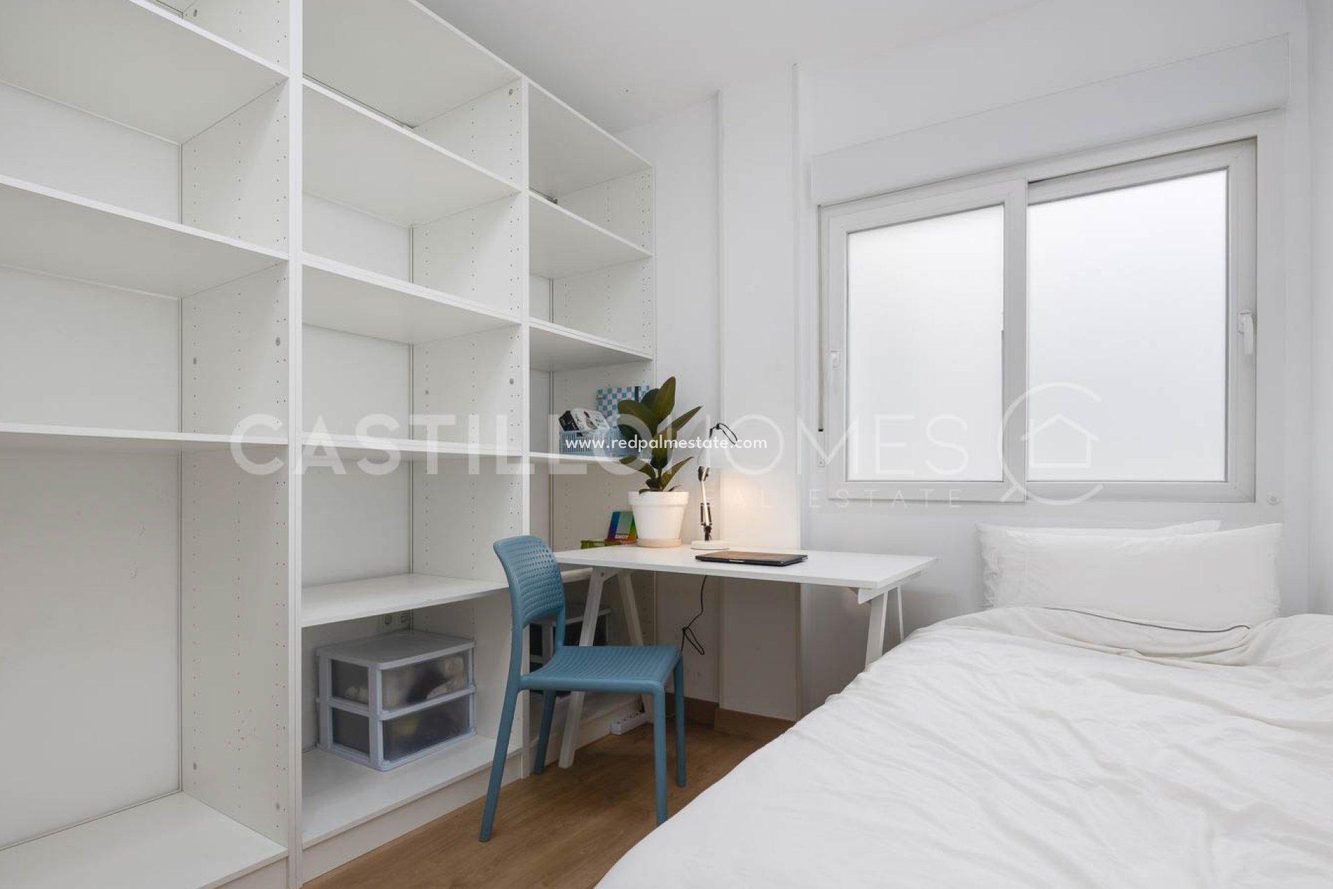 Resale - Apartments -
Torrevieja - Playa de los Locos