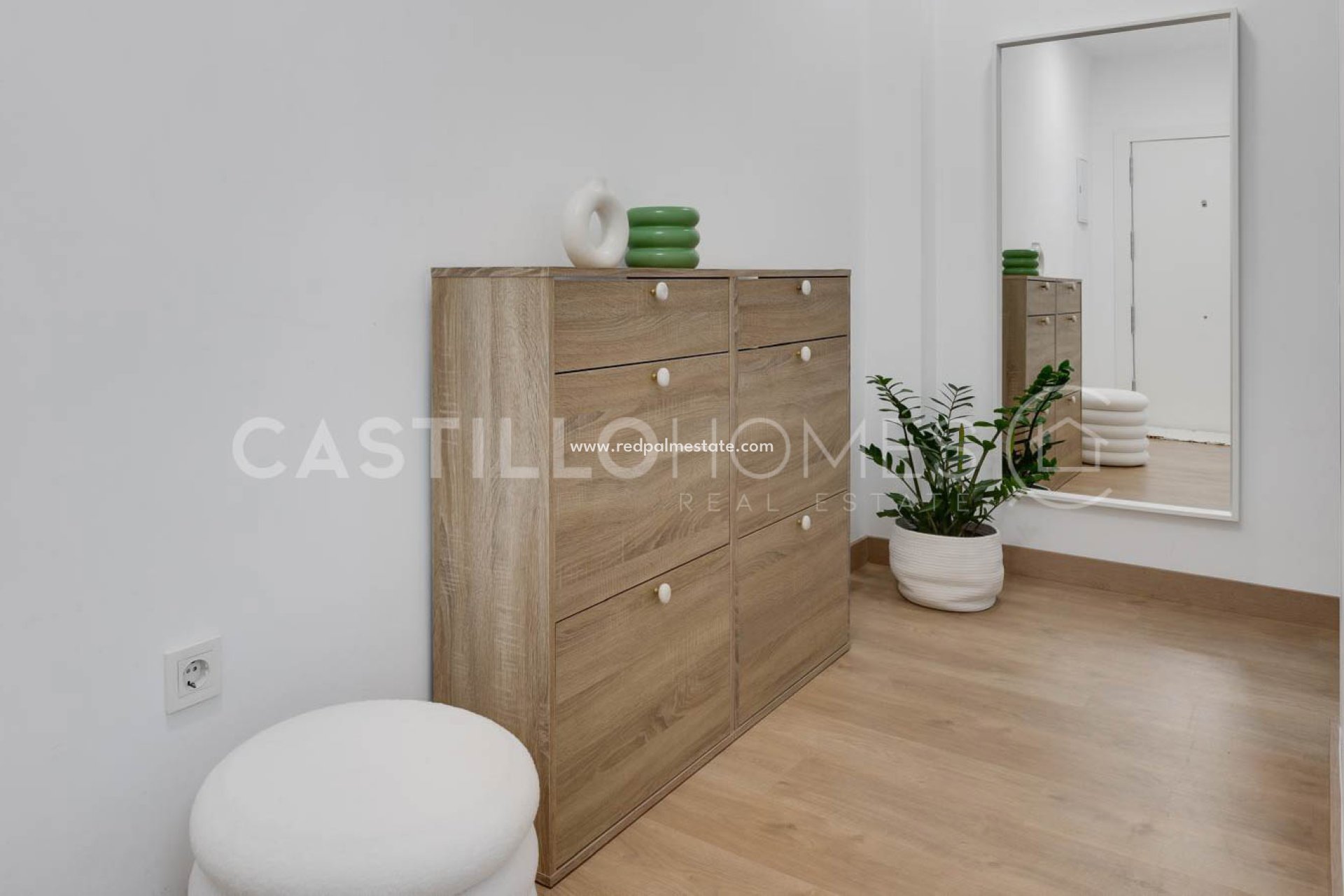 Resale - Apartments -
Torrevieja - Playa de los Locos