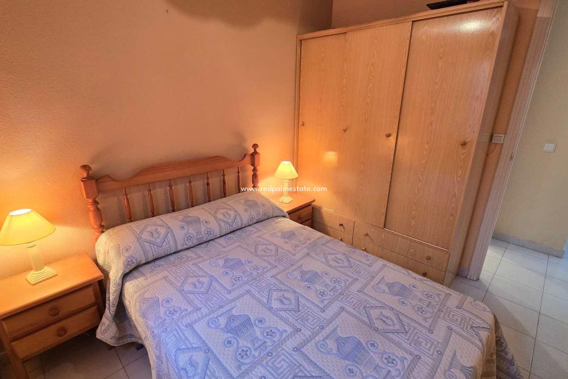 Resale - Apartments -
Torrevieja - Playa de los locos