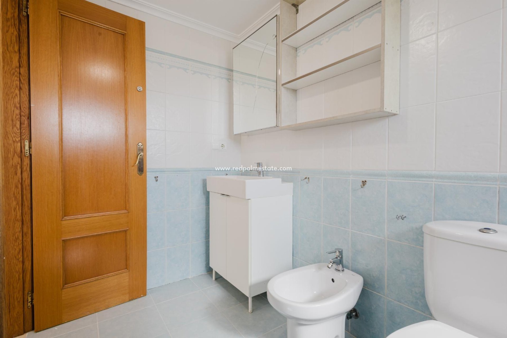 Resale - Apartments -
Torrevieja - Playa de los locos