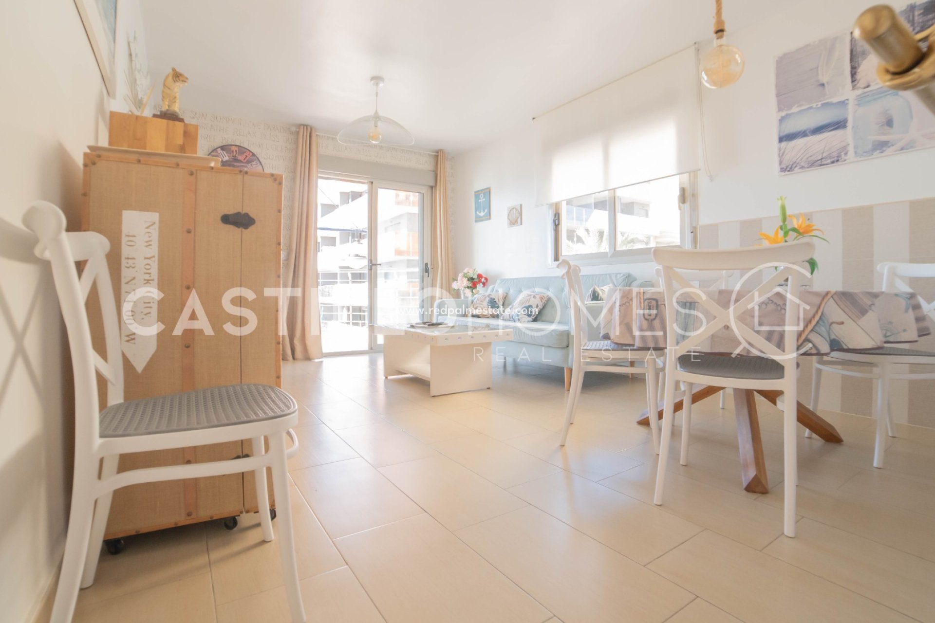 Resale - Apartments -
Torrevieja - Playa de los Locos