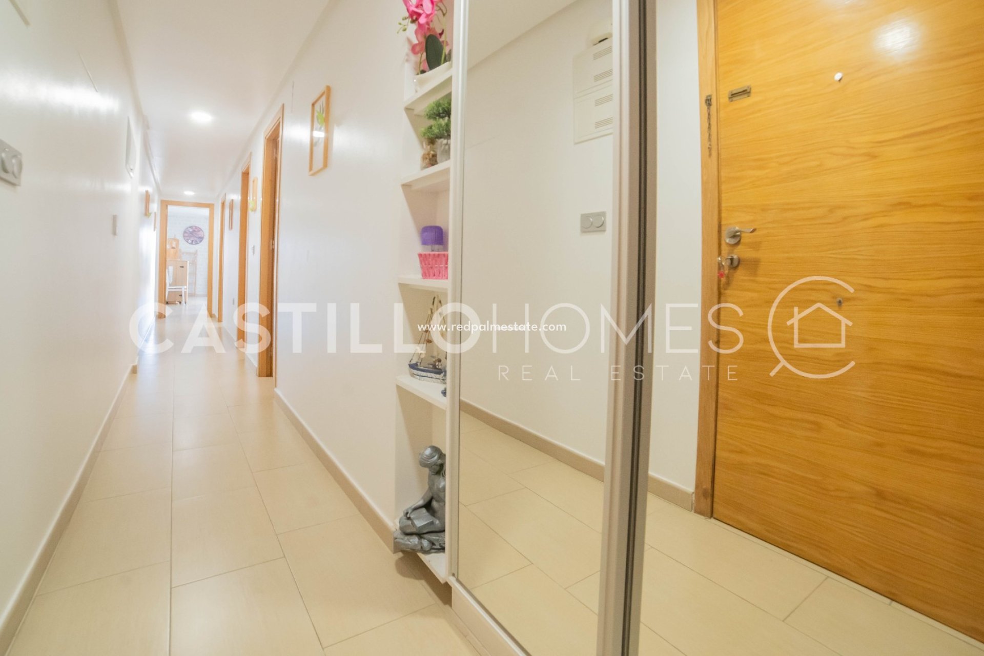 Resale - Apartments -
Torrevieja - Playa de los Locos