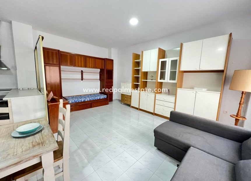 Resale - Apartments -
Torrevieja - Playa de los Locos
