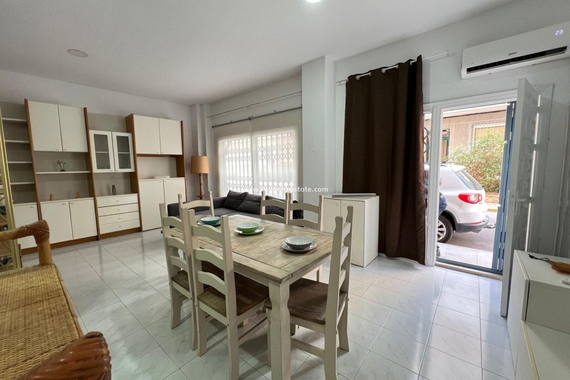 Resale - Apartments -
Torrevieja - Playa de los Locos